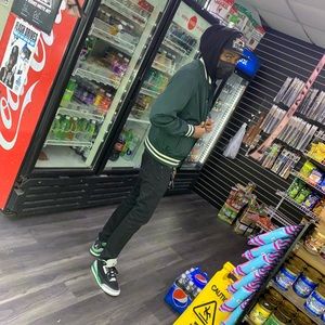 Meet your Posher, Tony